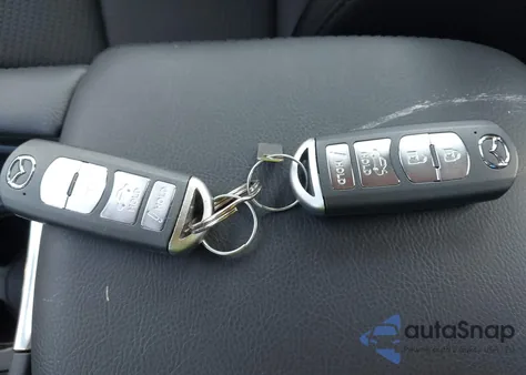 2018 Mazda Mazda3 Sport z USA, uszkodzony, nr VIN 3MZBN1U79JM251120